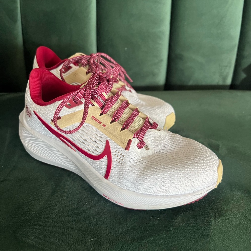 Nike size 4 Florida State Seminoles Zoom Pegasus 40 Garnet and Gold NCAA